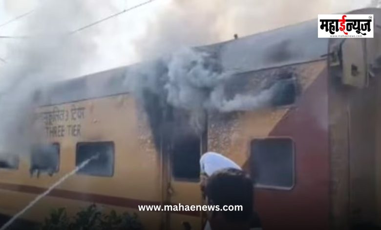 Pune-Daund passenger train catches fire due to short circuit