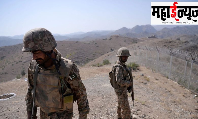Pakistan, Khyber Pakhtunkhwa, province, suicide bombers, 13 soldiers killed,