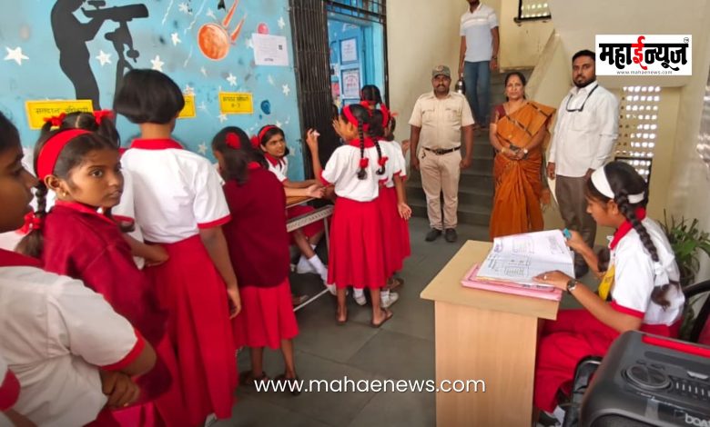 Students experience the voting process digitally