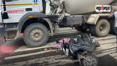 A bike rider died on the spot in a horrific accident at PK Chowk in Pimple Saudagar