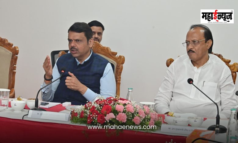 Chief Minister Devendra Fadnavis said that long-term measures should be taken to solve the traffic congestion in Pune.