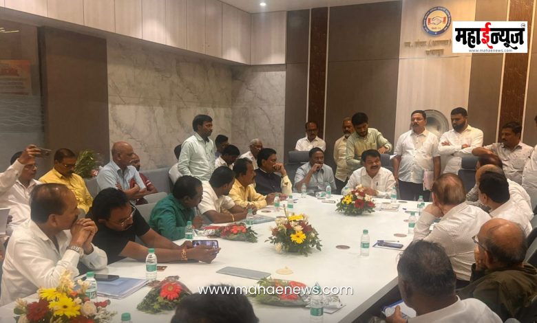 Determined to find a solution to the problems of municipal employees across the state