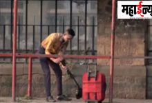 CSMT, bus, stop, suspect, bag, excitement,