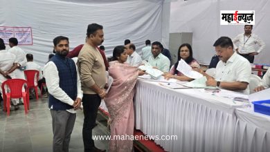 Kavita Bhongale-Patil has filed her nomination papers from ward number 5.