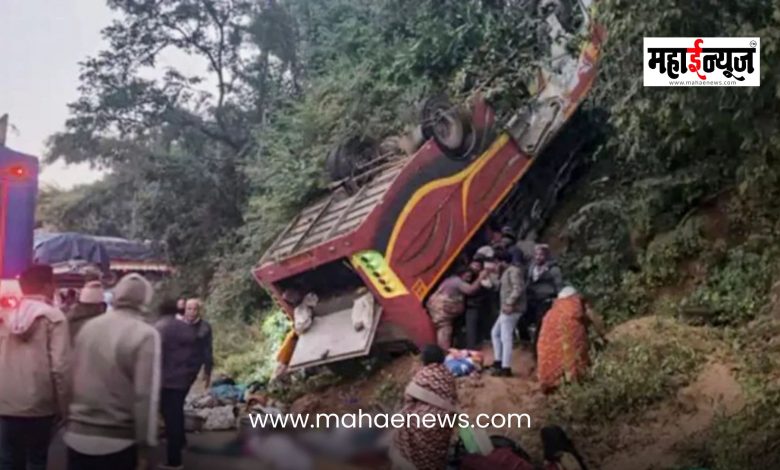 Private bus accident in Andhra Pradesh; 10 dead, 23 injured