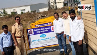 100 barricades were gifted to the Mahalunge and Chakan traffic departments.