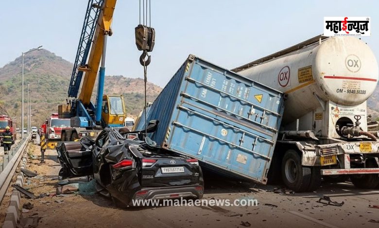 Horrific Pile-up on Mumbai-Pune Expressway!