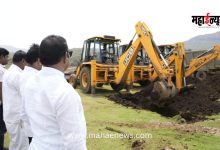 Desilting of Pavana Dam begins.
