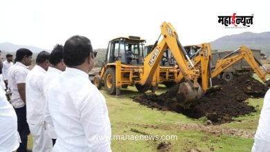 Desilting of Pavana Dam begins.