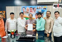 The Municipal Corporation should provide injury insurance coverage to sportspersons.