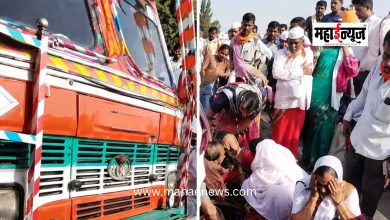 Horrific accident involving a Warkari vehicle in the Jejuri area; 3 female Warkaris killed.