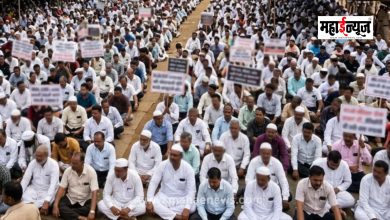 Contractors across the state stage a sit-in protest at Azad Maidan on Tuesday; Contractors owe the government Rs 86,000 crore