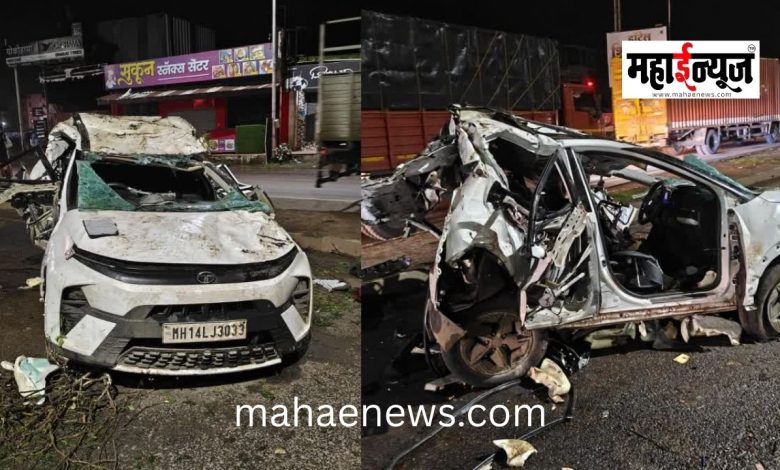 Horrific accident at Shirwal; four youths killed, two critically injured.