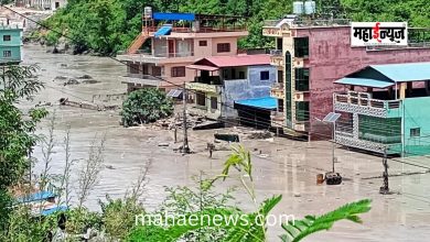 नेपाळमध्ये भीषण पूर; १०५ भारतीयांसह २९१ परदेशी नागरिक बेपत्ता नेपाळमध्ये भीषण पूर; १०५ भारतीयांसह २९१ परदेशी नागरिक बेपत्ता
