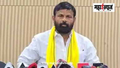 सुप्रिया सुळेंच्या OBC प्रमाणपत्रावरून नवा वाद; लक्ष्मण हाकेंचा पवार कुटुंबीयांसह अनेक नेत्यांबाबत दावा